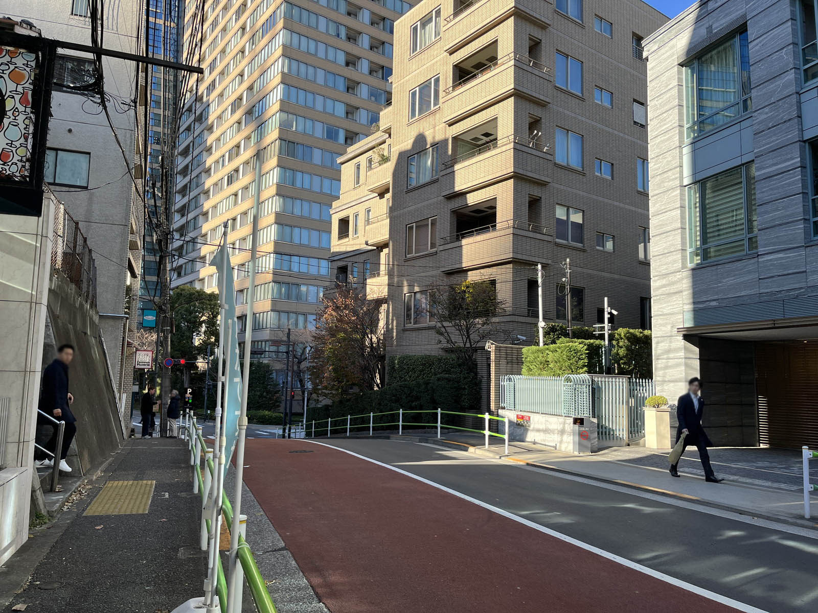 六本木Uビル前面の通り