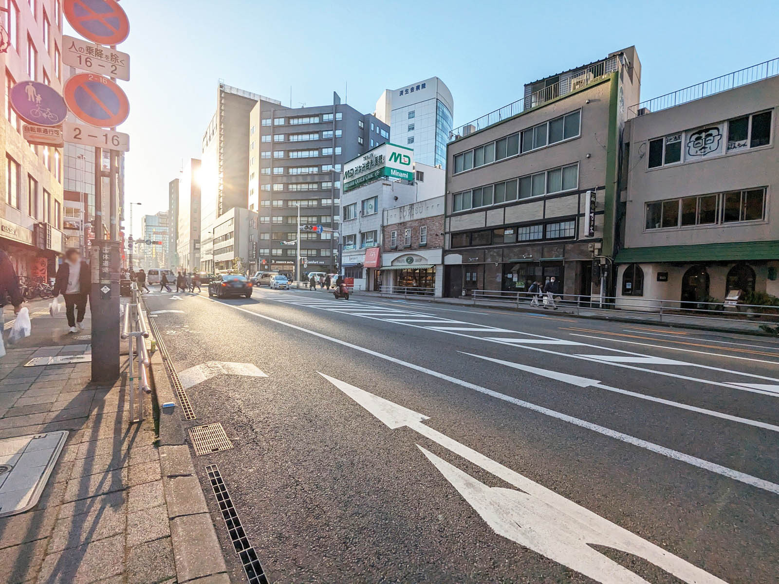 GEST25ビル前面の通り