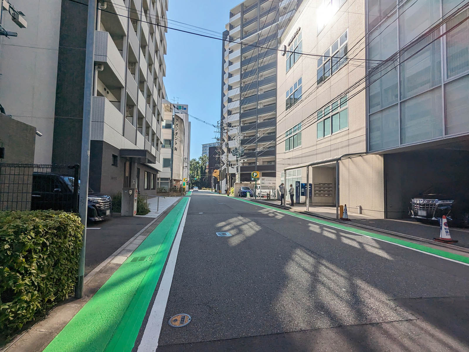 メナード福岡ビル前面の通り