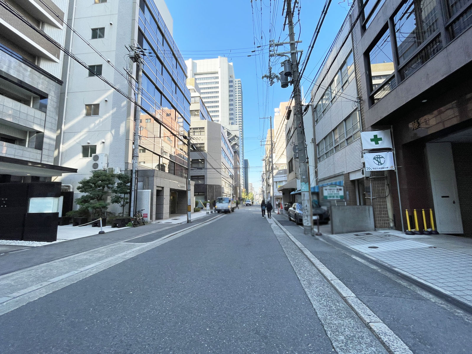藤井ビル前面の通り