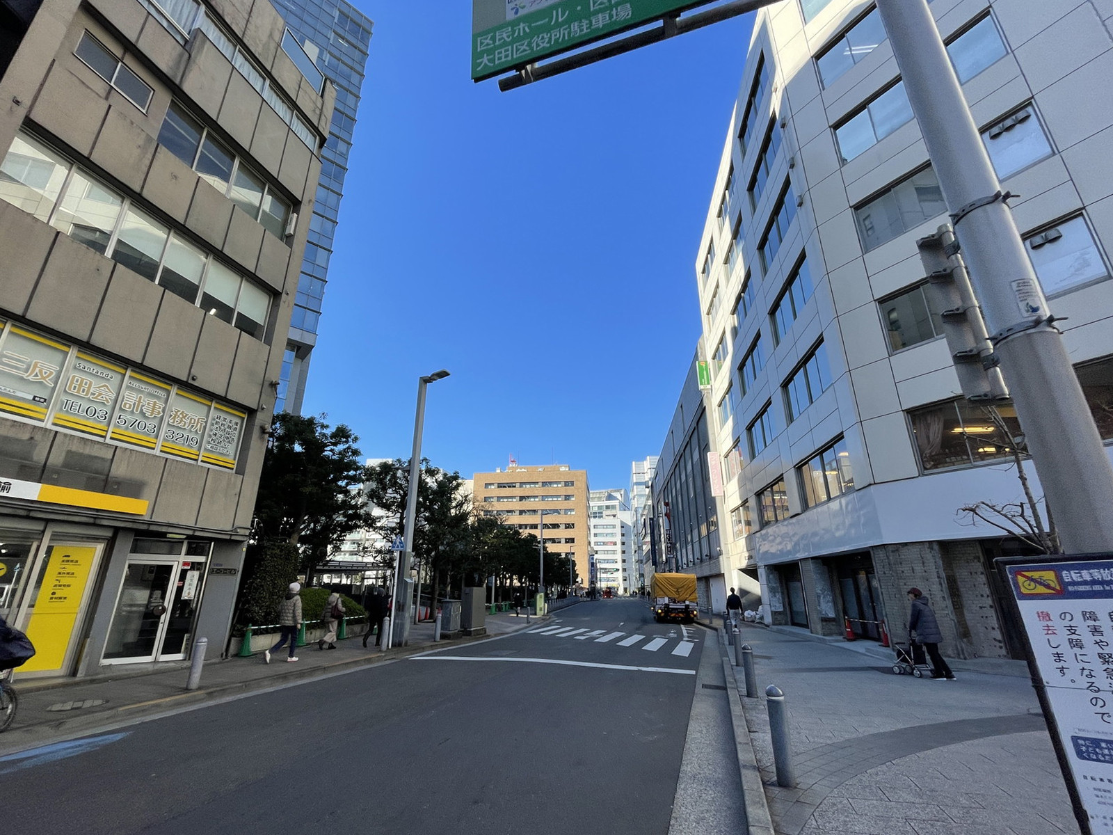 第二美須ビル前面の通り