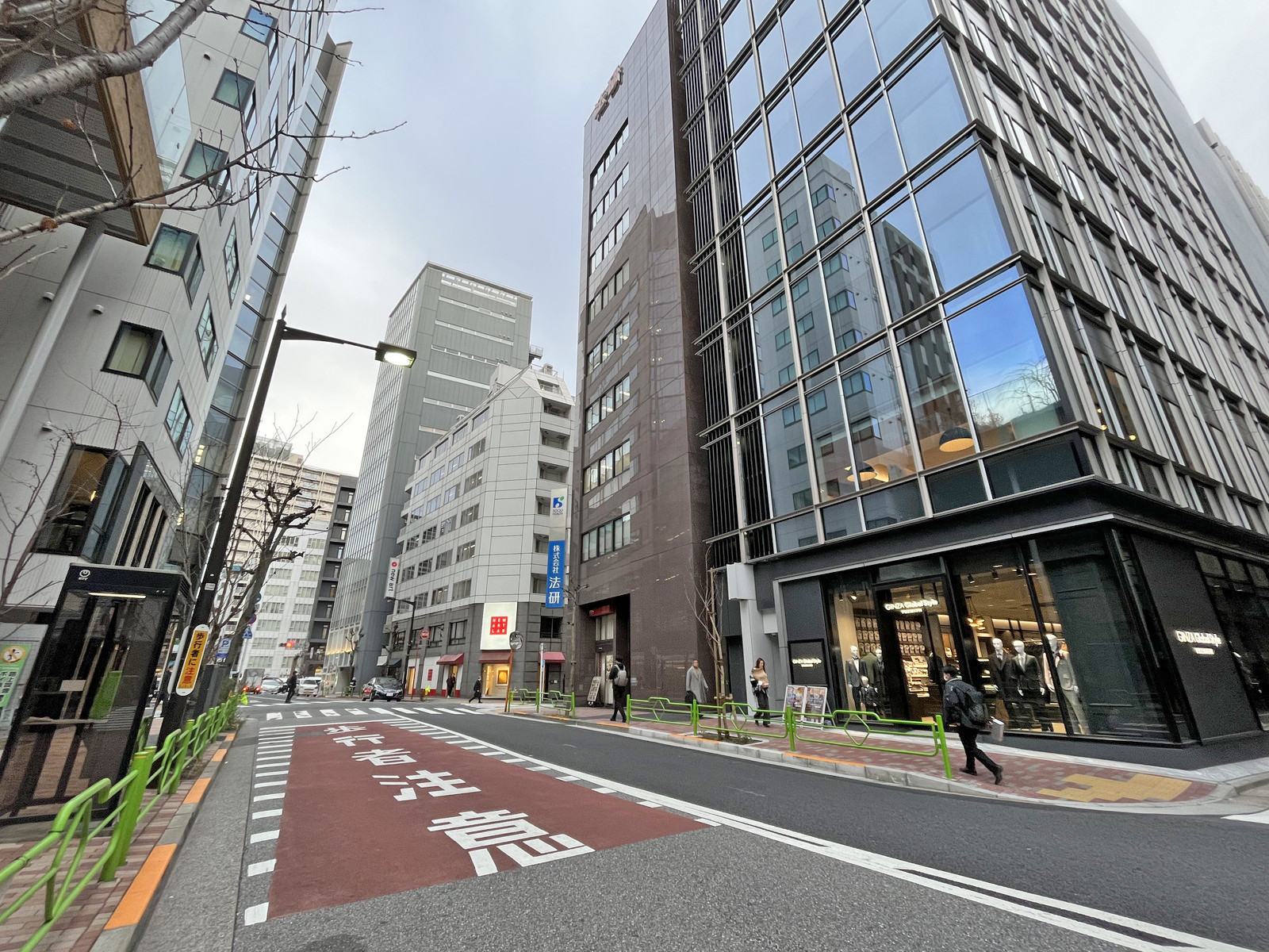 ヒューリック銀座一丁目ビル前面通り