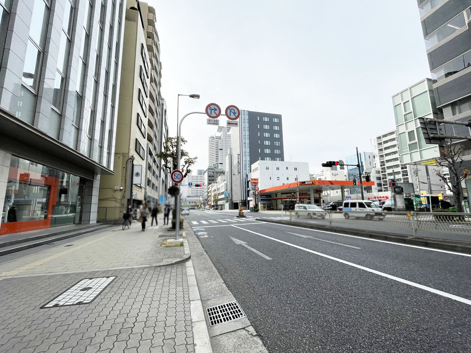 サンハイム南森町前面の通り