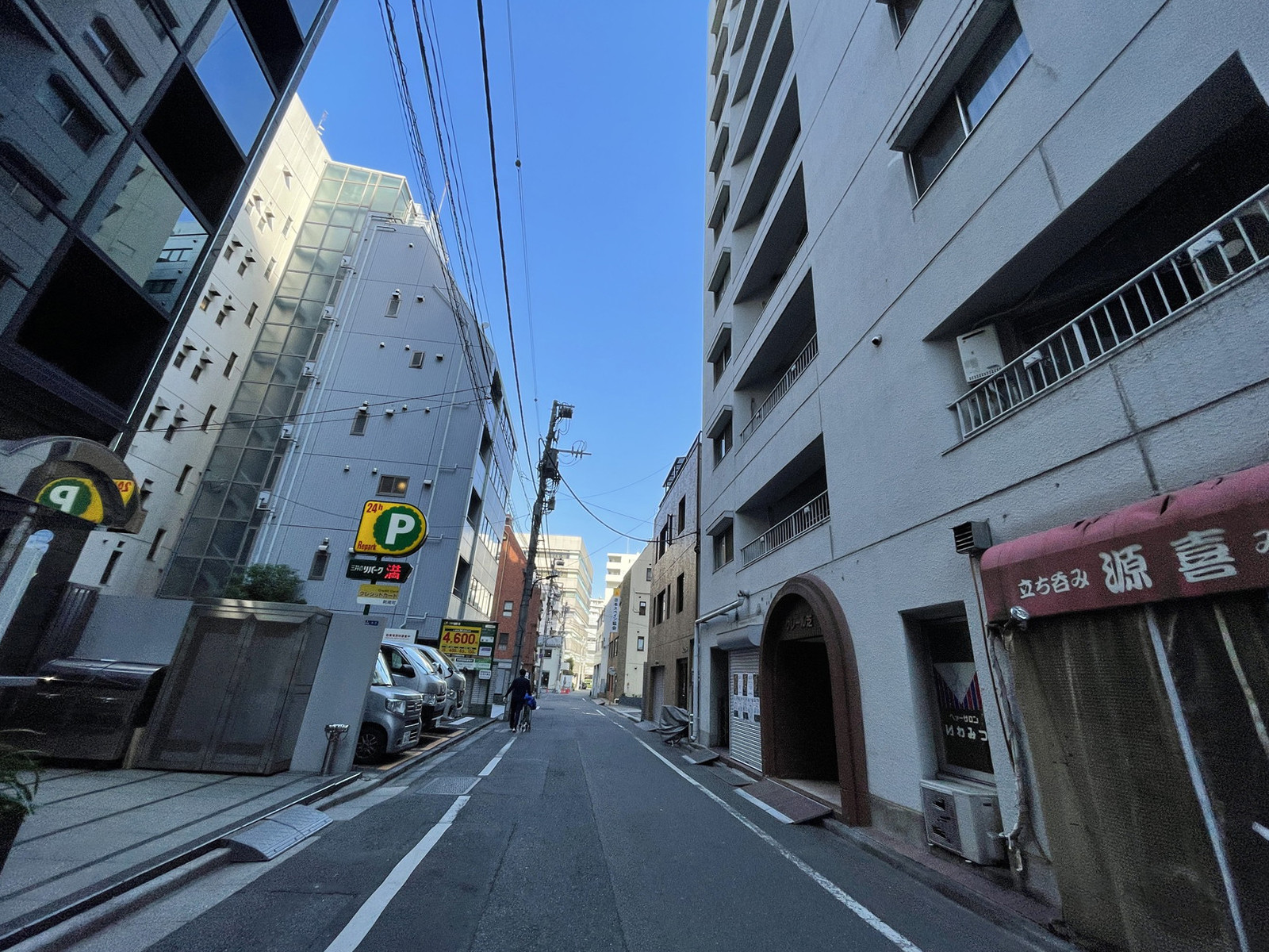 エムジー田町ビル前面の通り