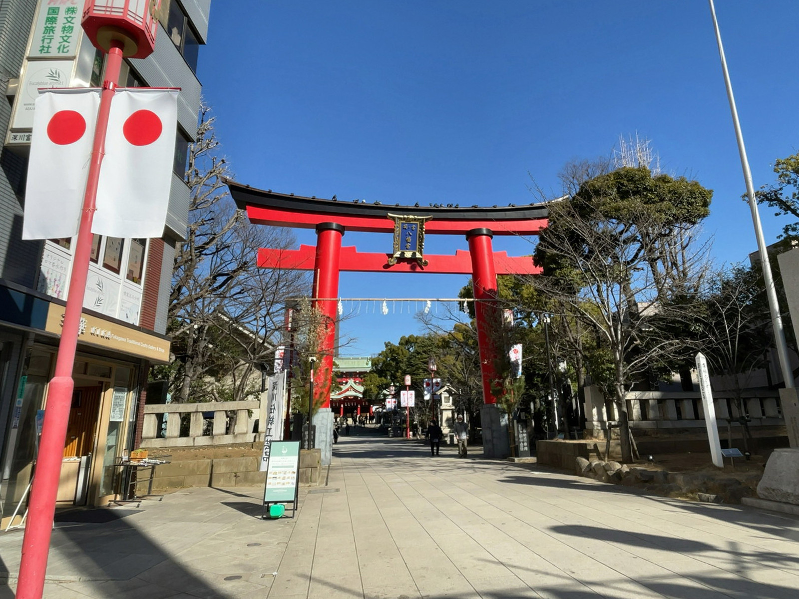 徒歩3分の富岡八幡宮