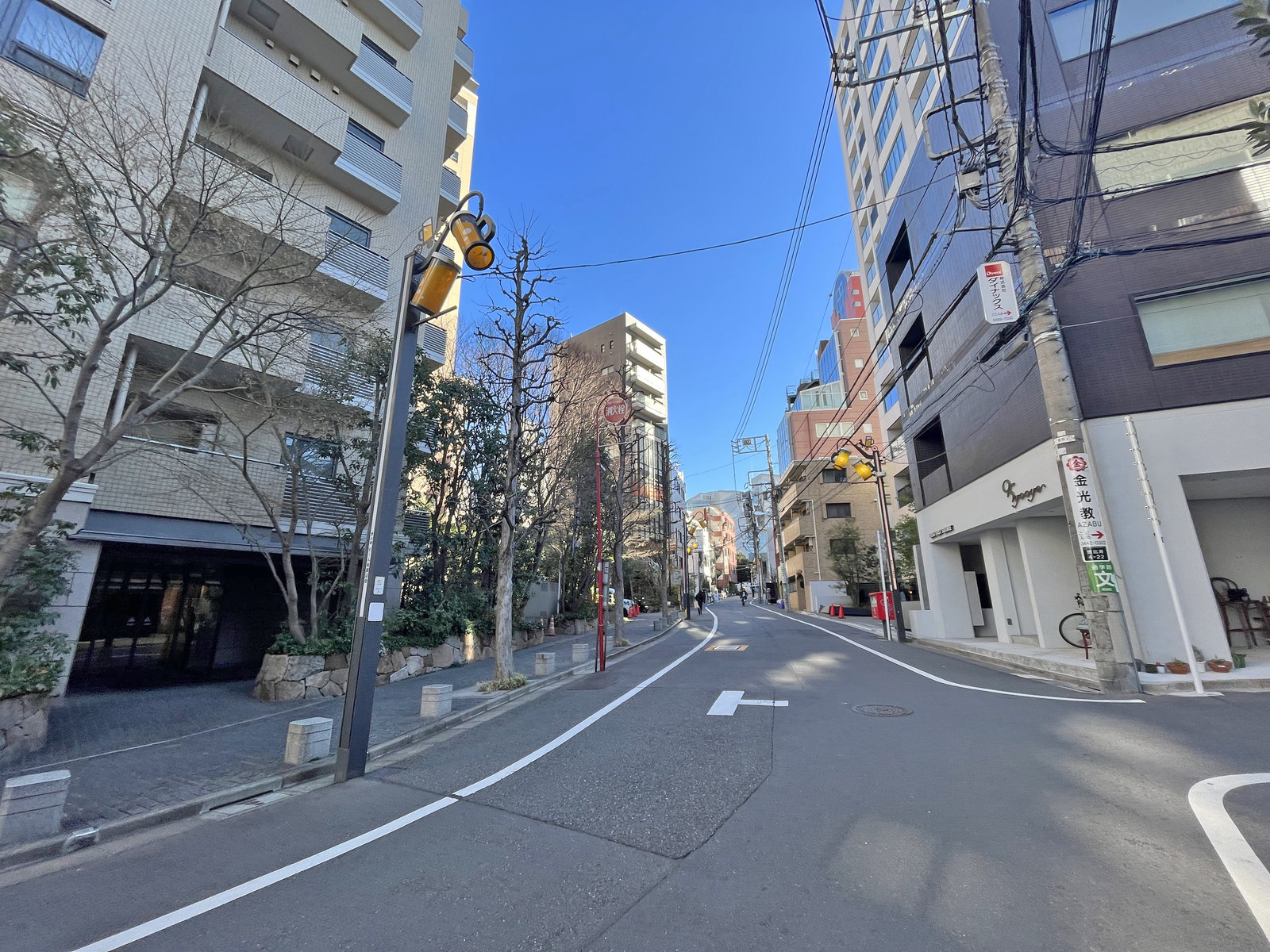 クオーレエビス前面通り