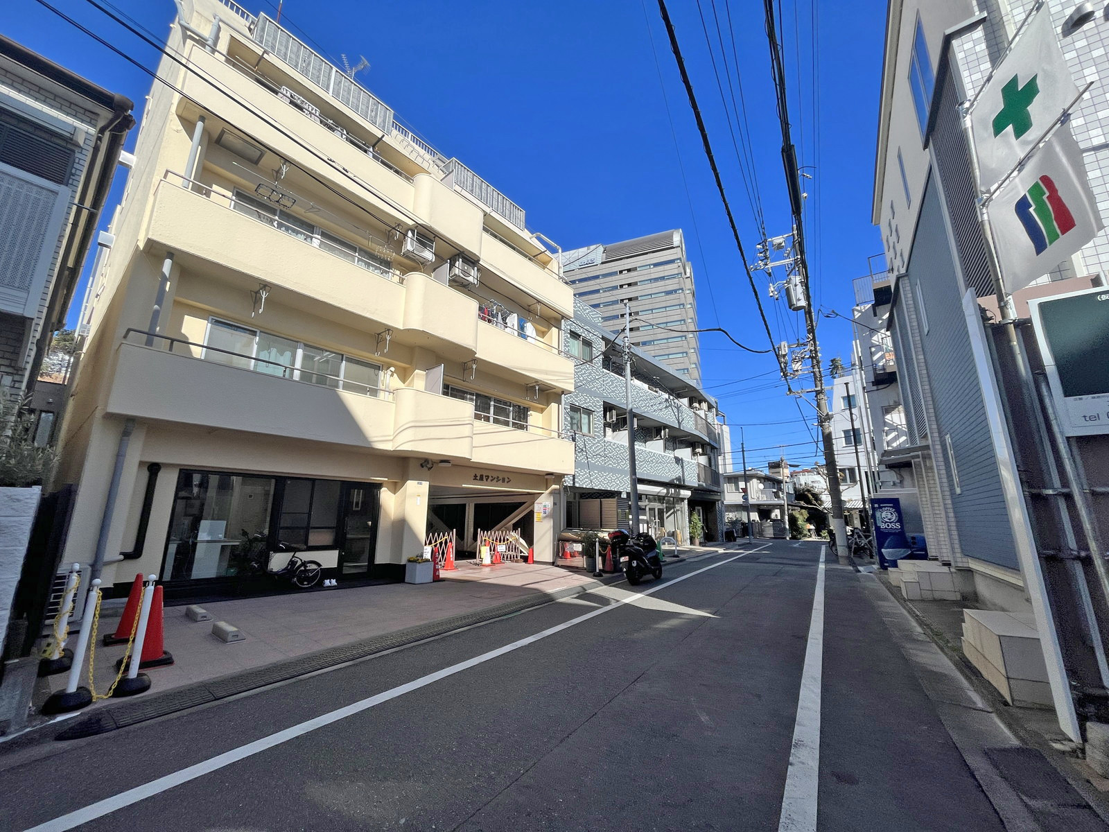 グランベル恵比寿5前面通り