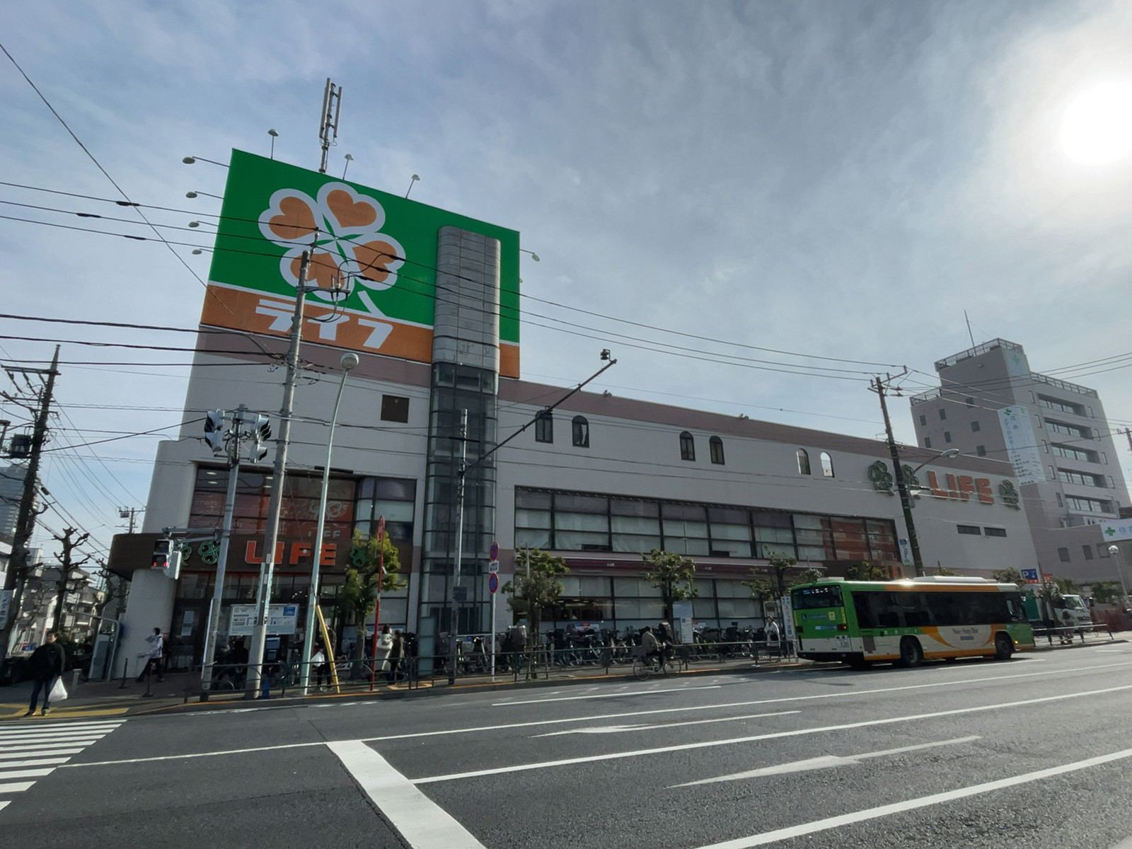 徒歩3分のライフ深川猿江店