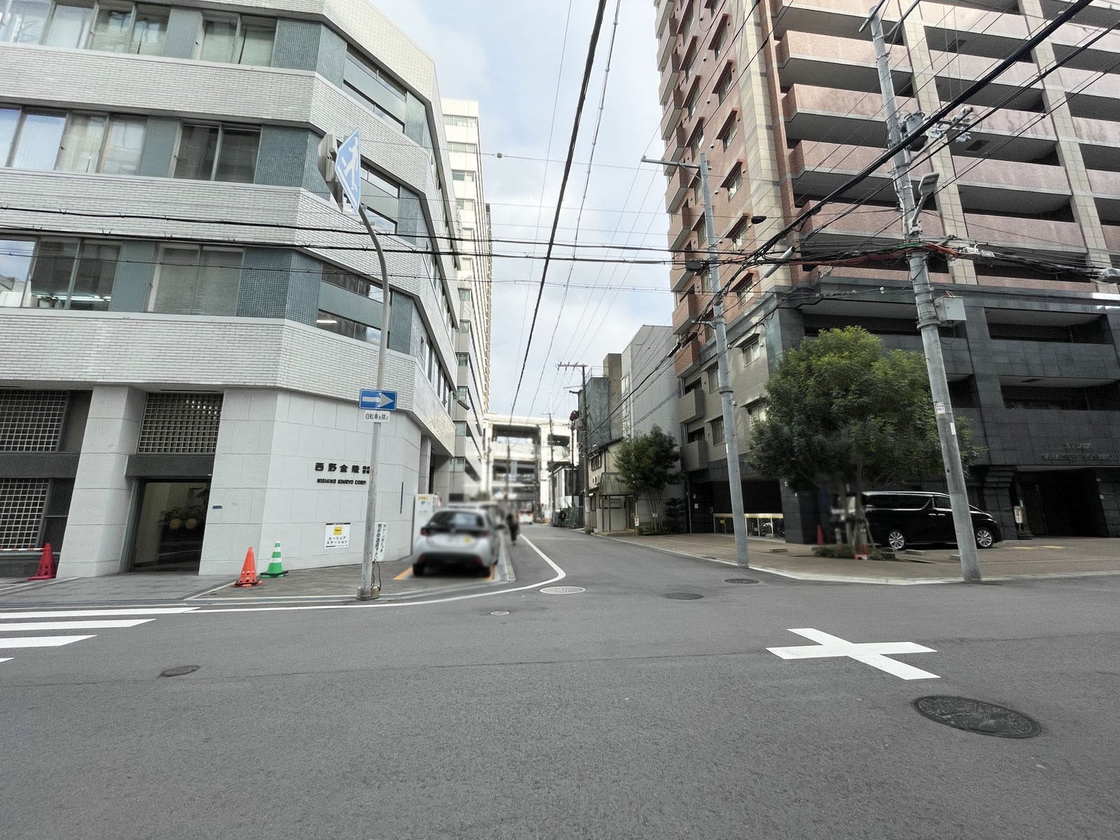 JKビル前面の通り