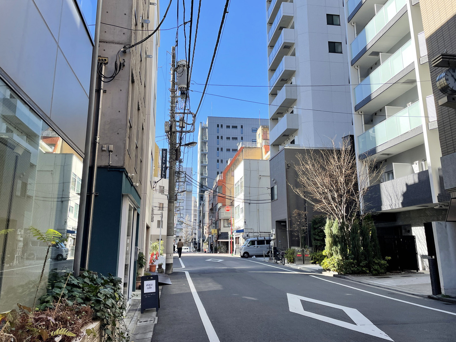 三村ビル前面の錦華通り