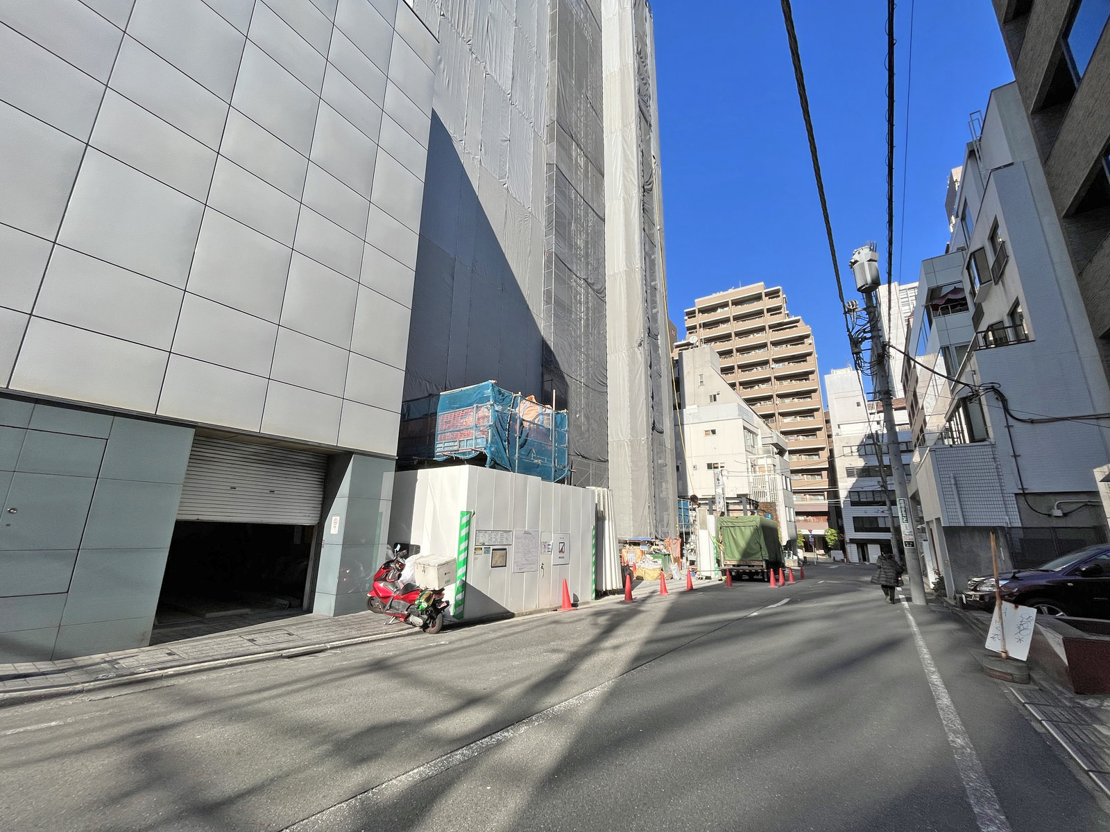 泰明青山ビル前面通り