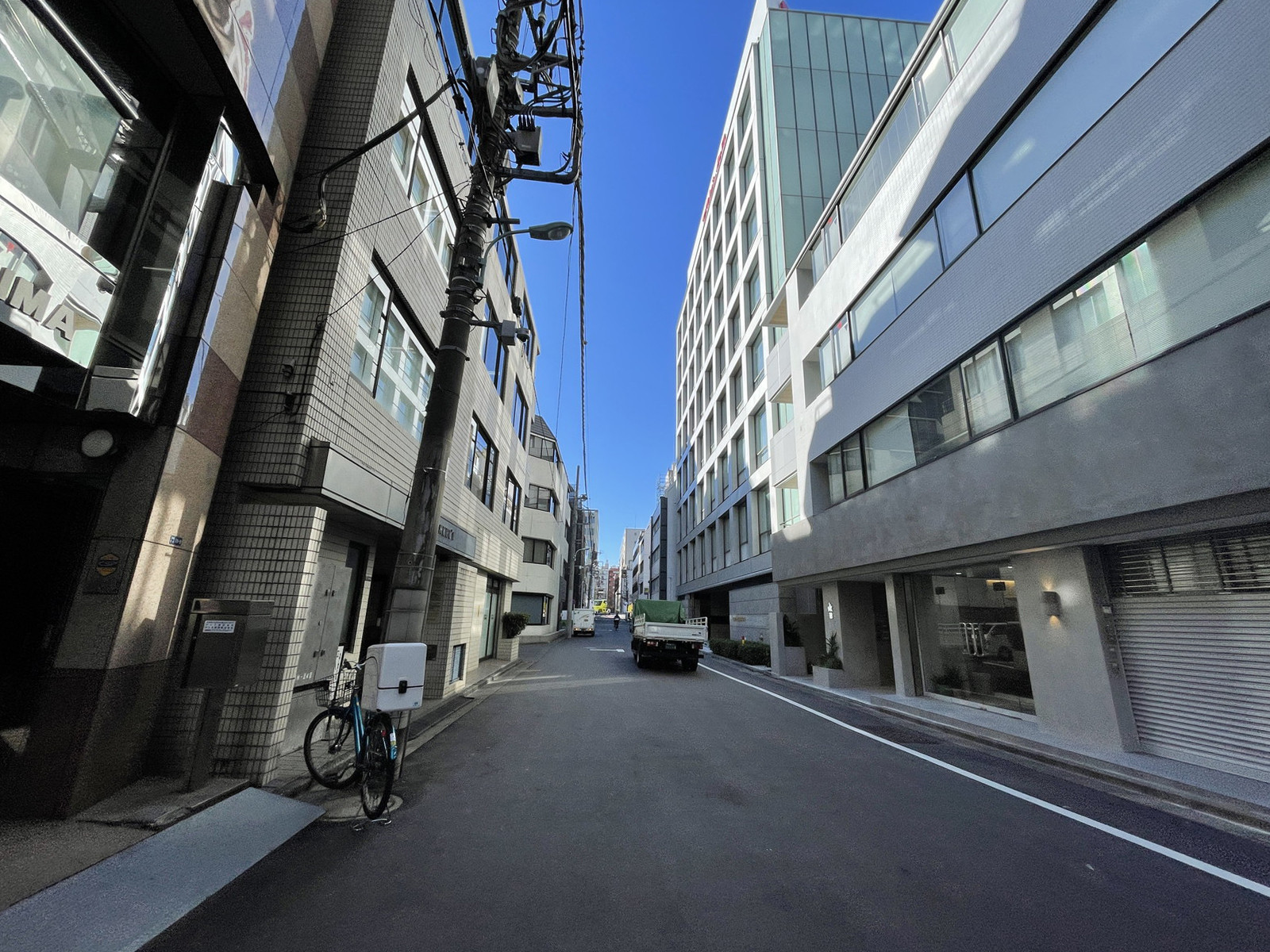 東京セントラルプレイス前面の通り
