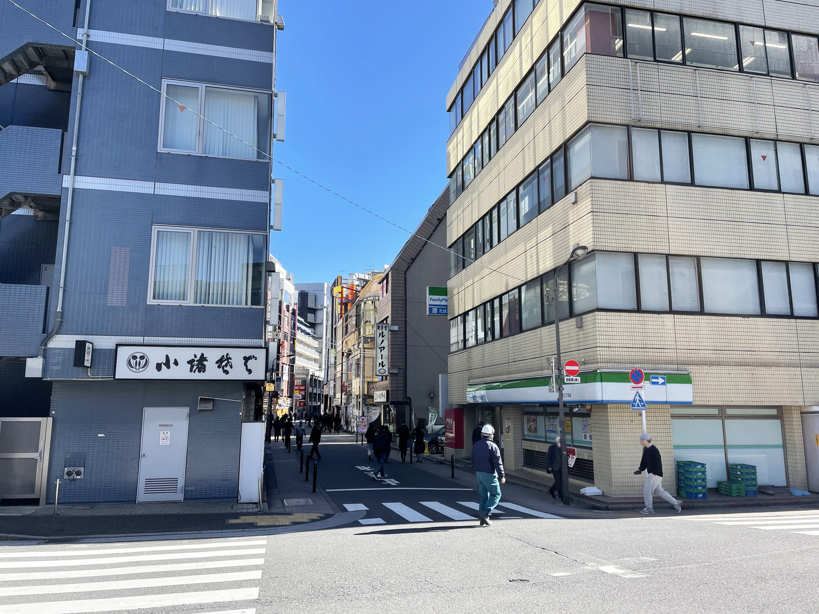 千代田JEBL前面の通り