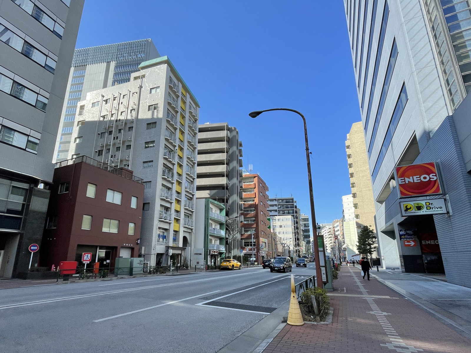 THE GATE GOTANDA EAST前面の通り