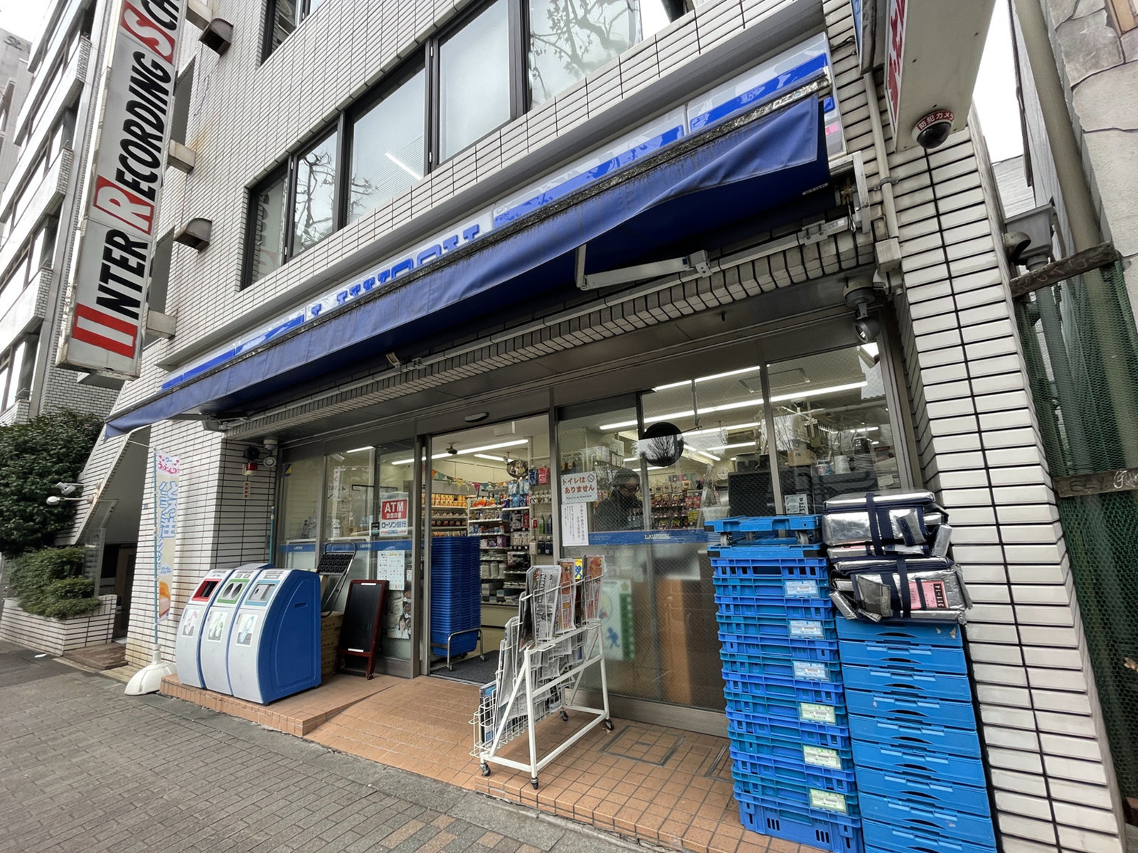 徒歩4分のローソン 千駄ヶ谷2丁目店