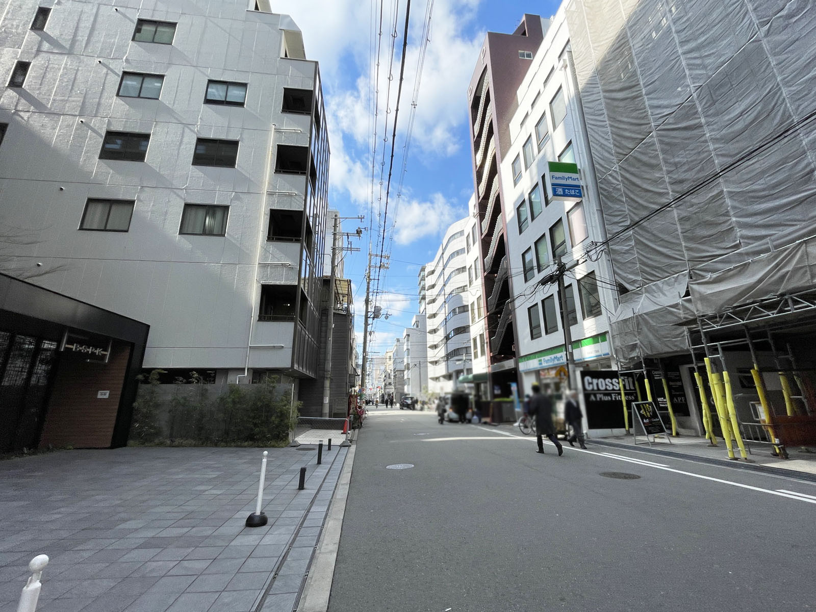 日宝船場中央ビル前面の通り