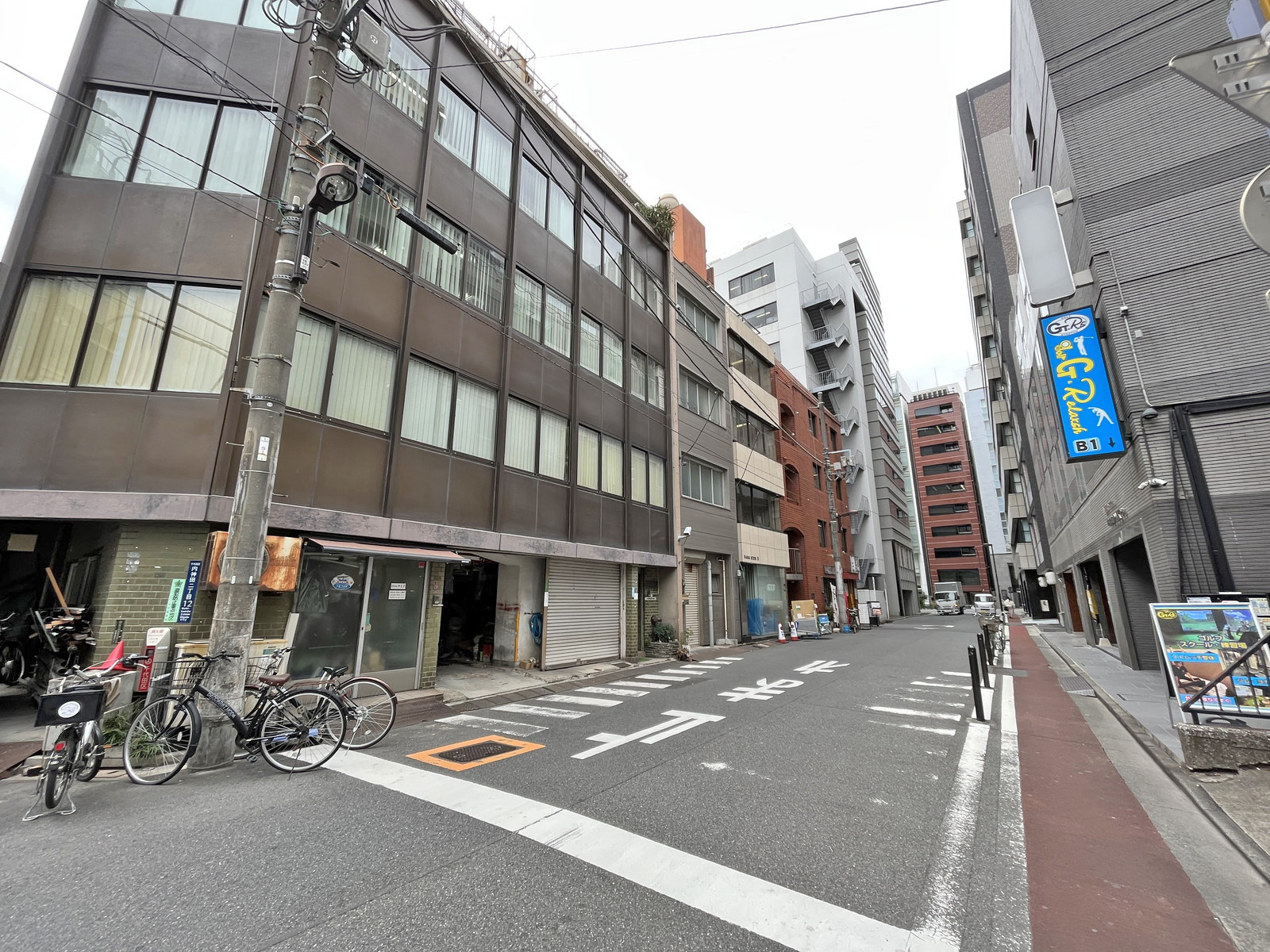 内神田ビルディング前面通り