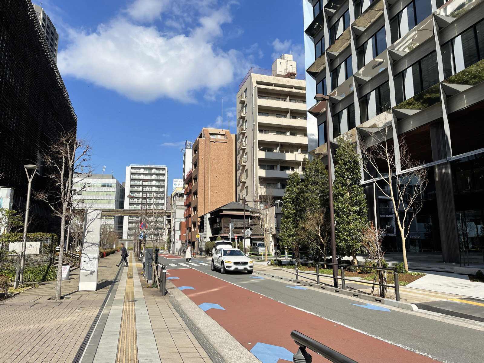 森永芝浦ビル前面の通り