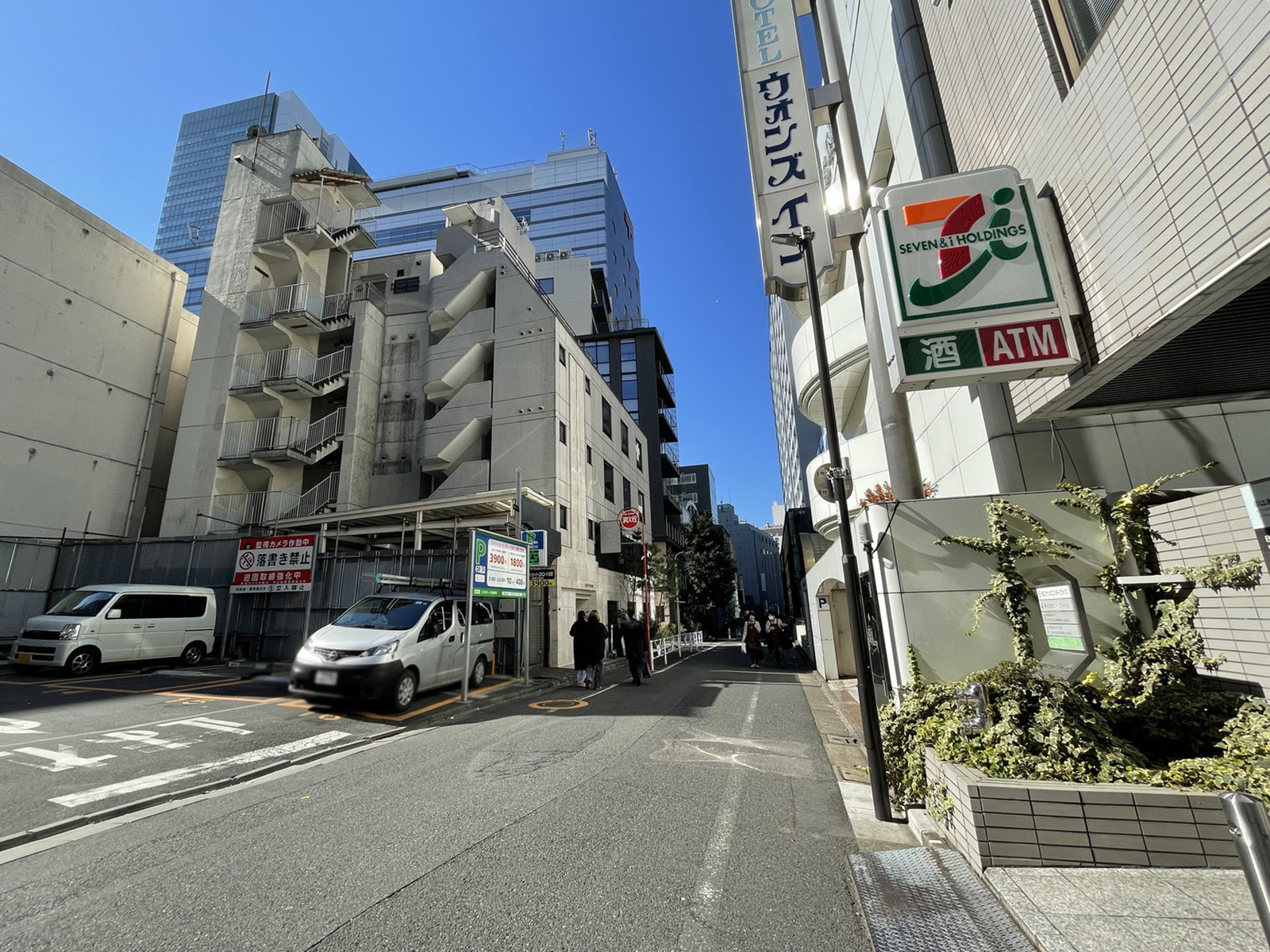 MIYAMASU TOWER前面の通り