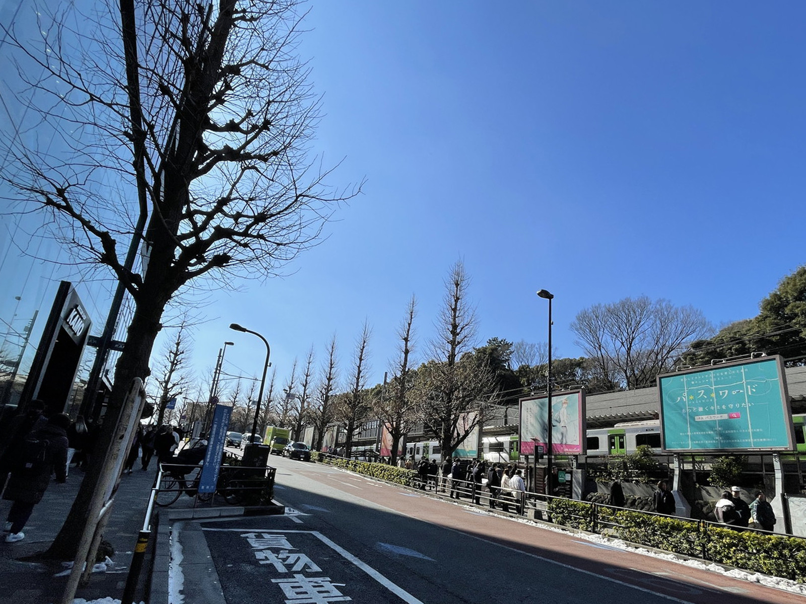 EA HARAJUKU Tower前面の通り