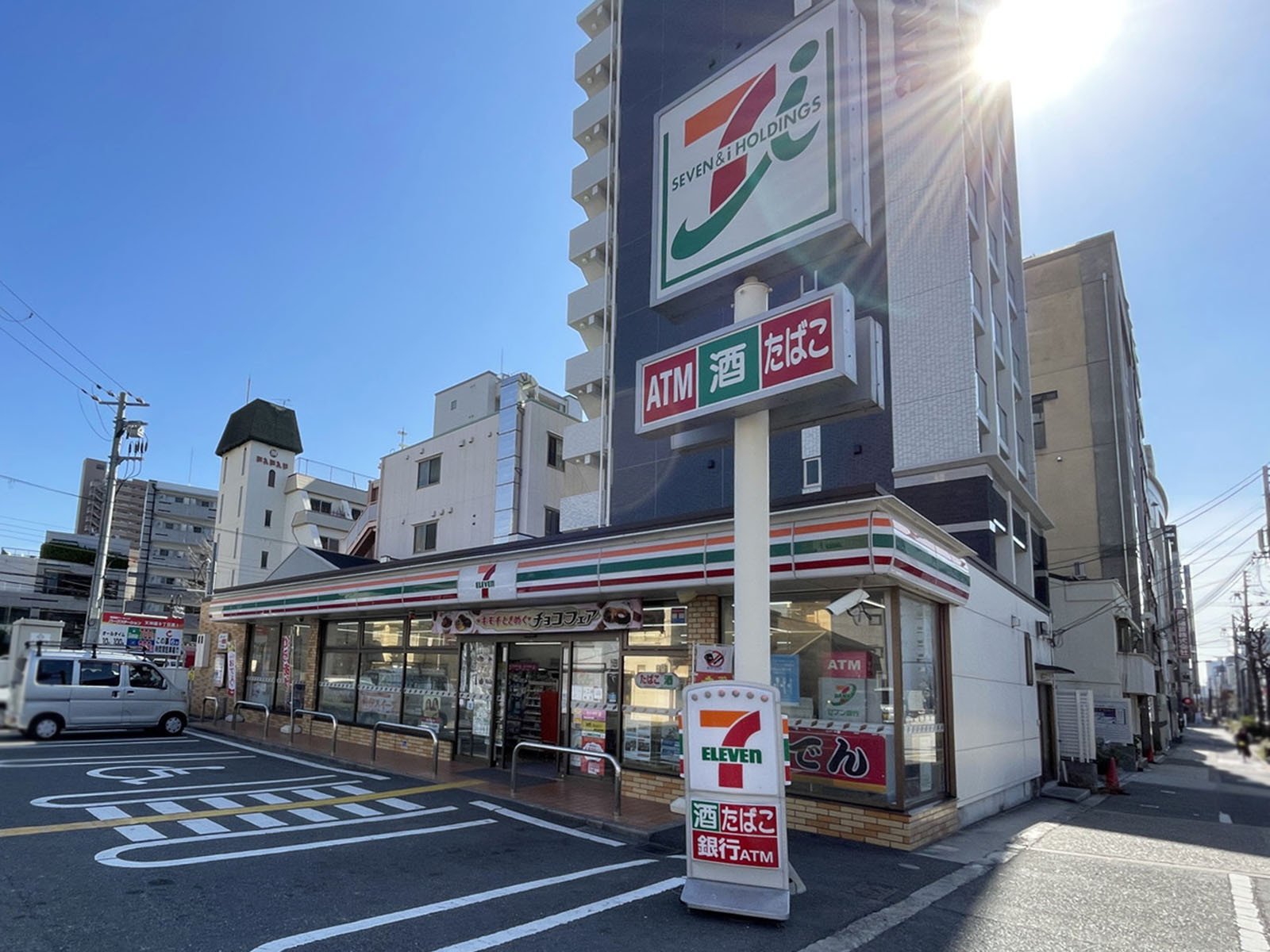 同じ通りにあるのセブンイレブン 大阪天神橋8丁目店