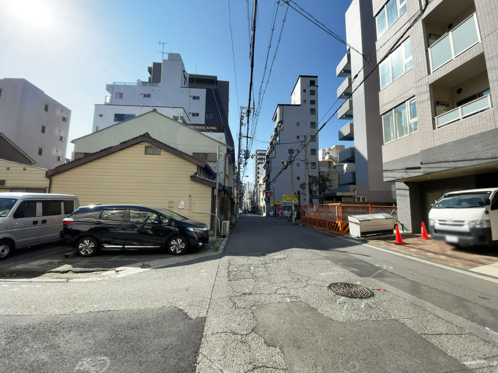 ラフォルテ日本橋前面の通り
