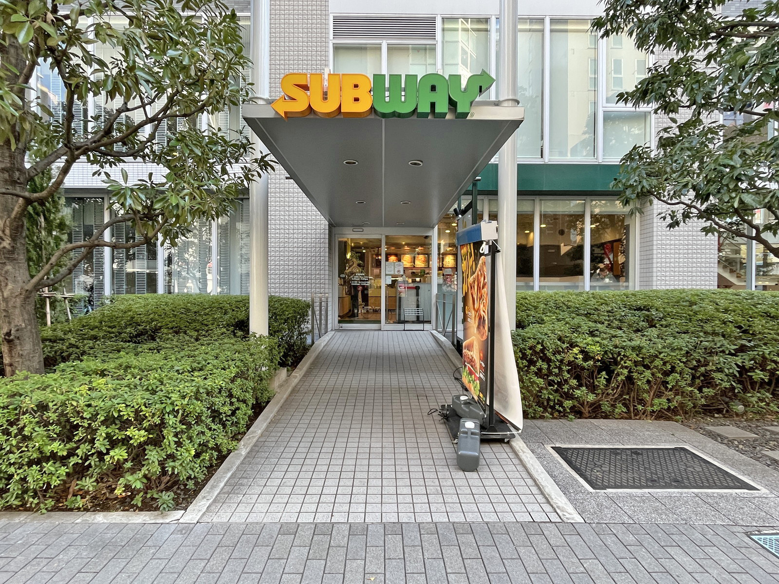 同じ並びのサブウェイ秋葉原タイムズタワー店