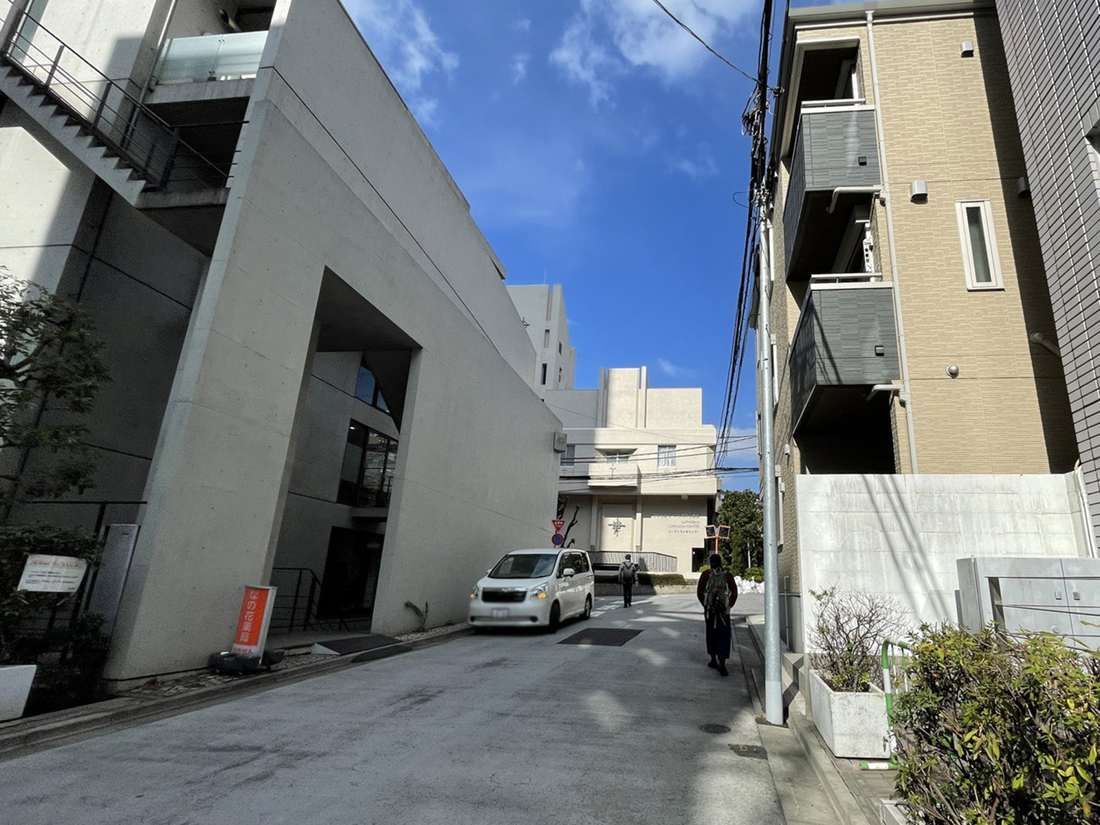 SPC市ヶ谷ビル前面の通り