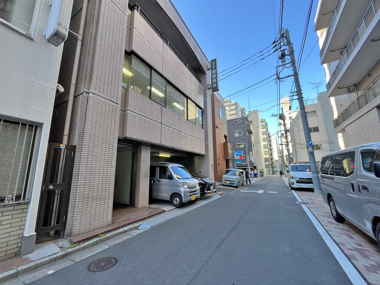 山本ビル2前面通り