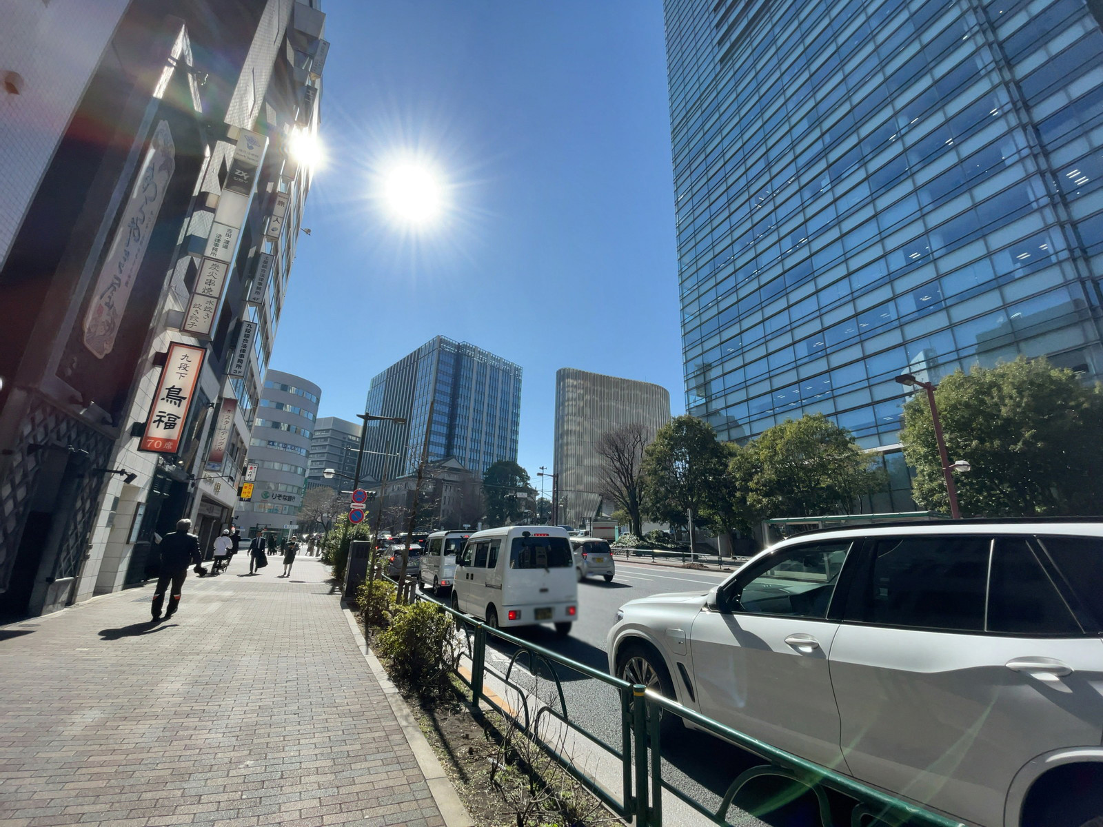 九段北一丁目ビル前面の通り