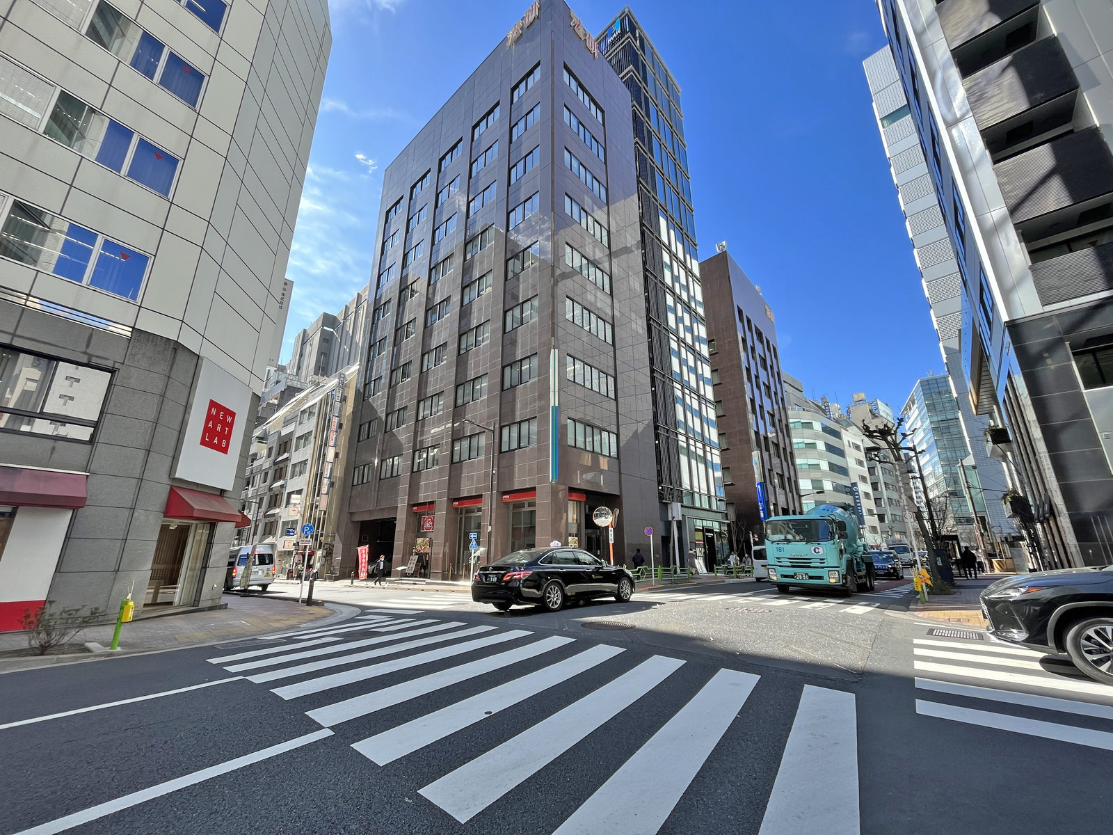 銀座大栄ビル前面通り