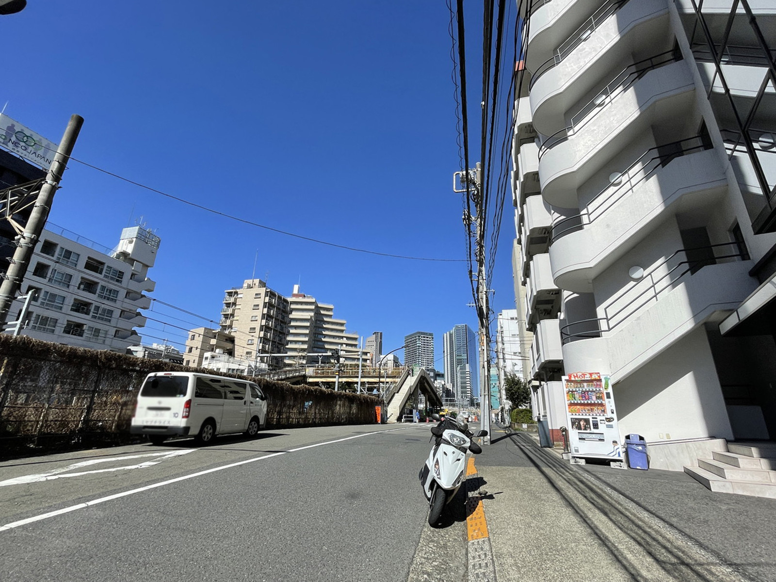 TBCビル前面の通り