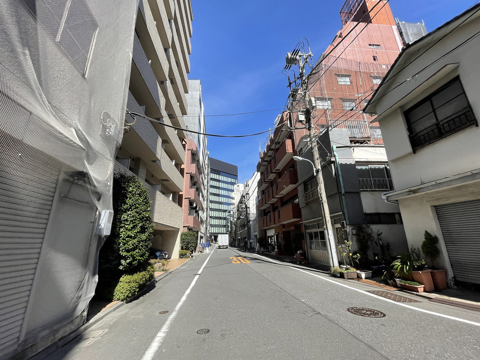田畑ビル前面の通り