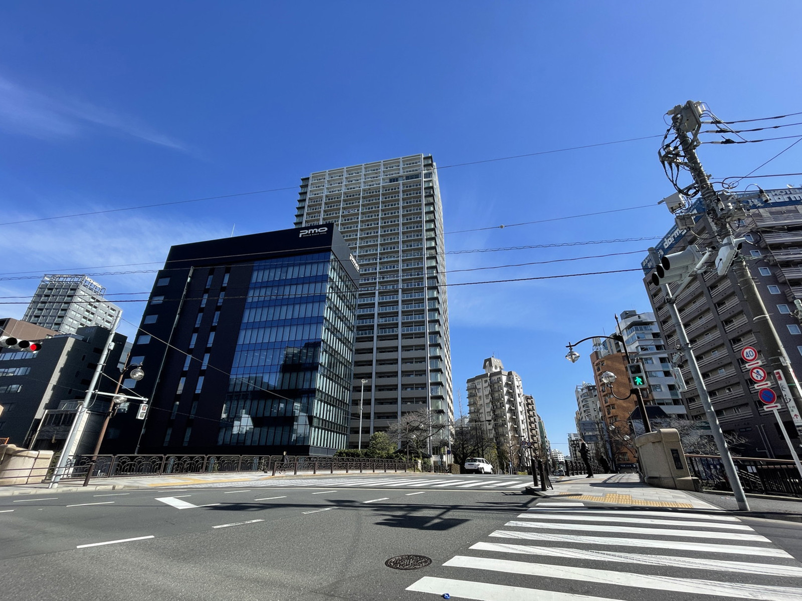 付近の鍛冶橋通り