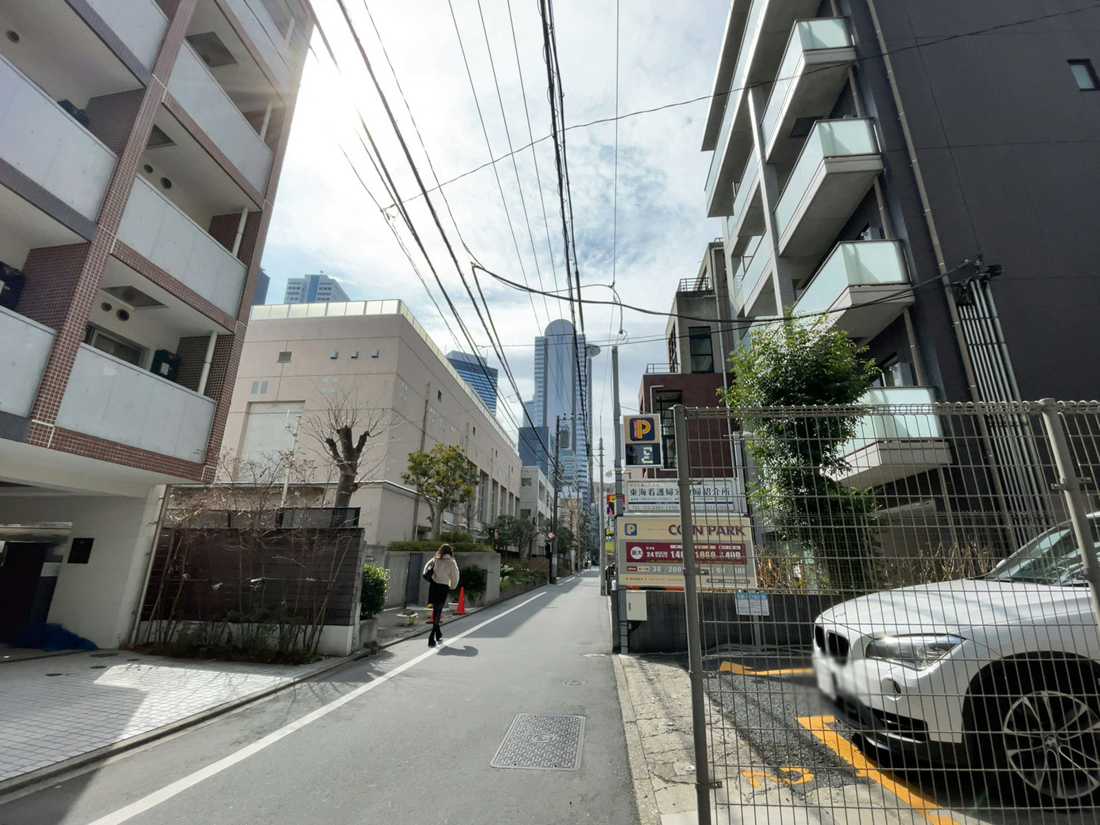 カーメル2前面の通り