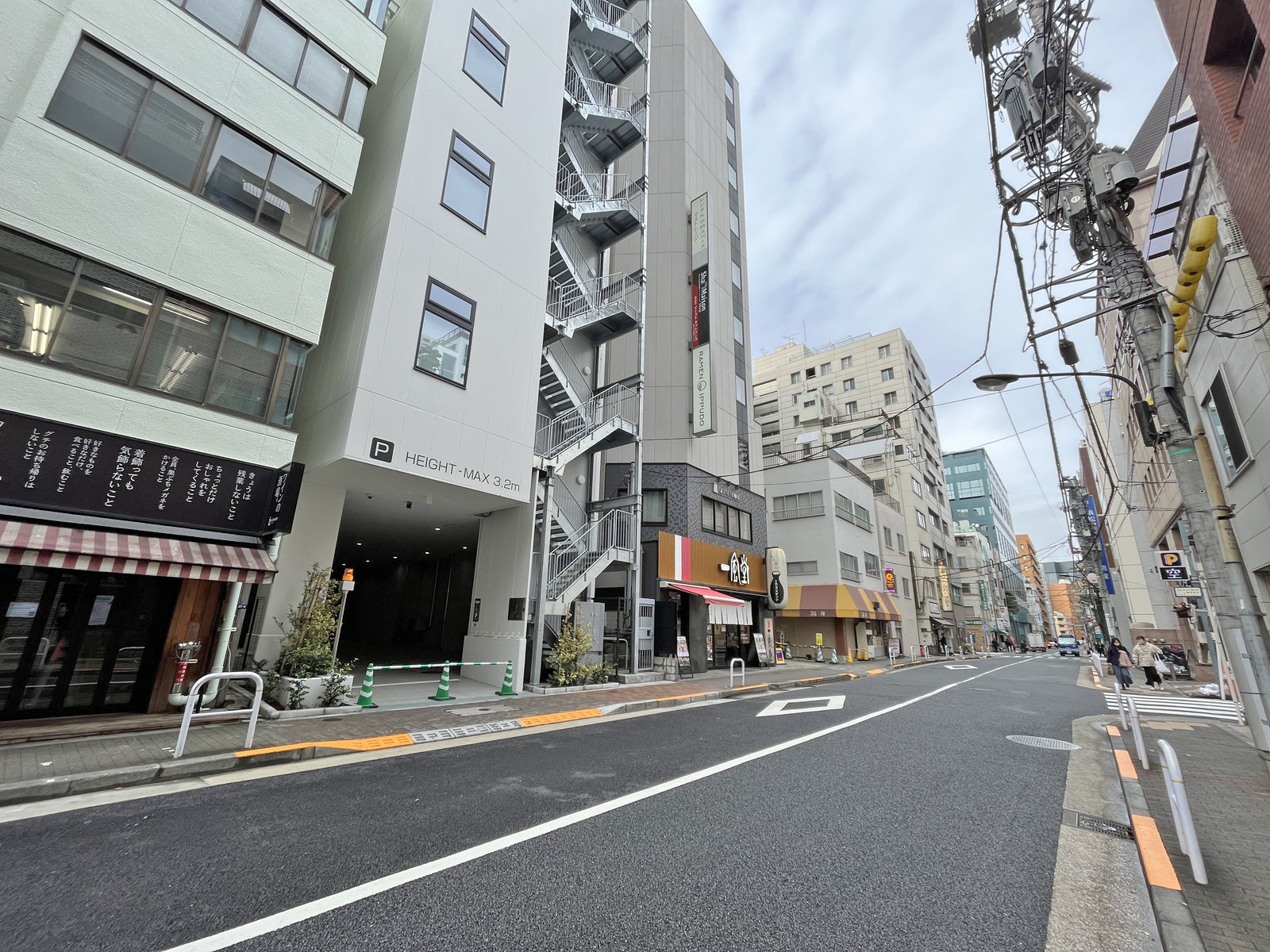 橋立ビル前面通り