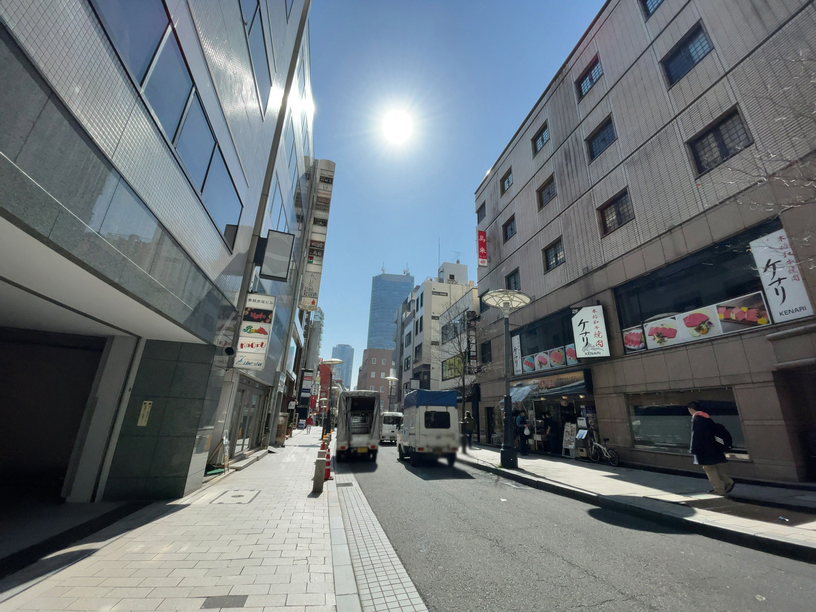 SKI赤坂ビル前面の通り