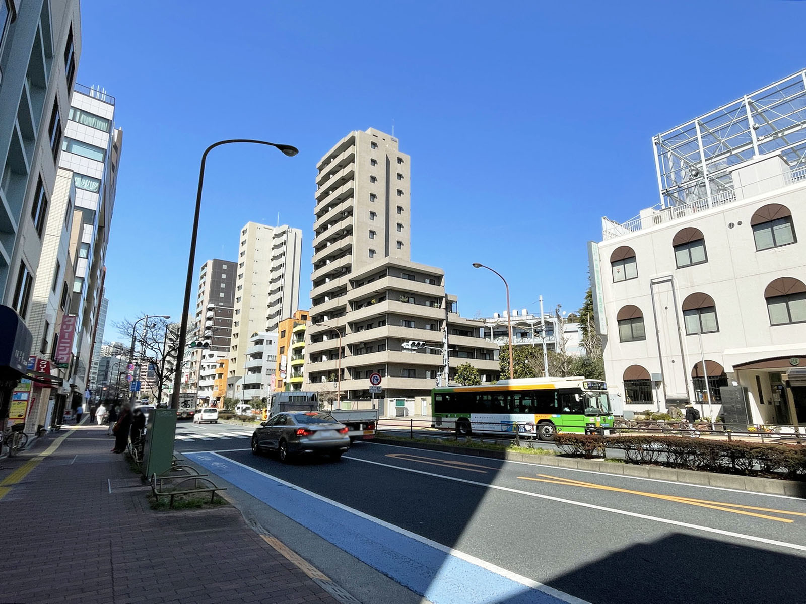 小石川Jフラッツ前面の春日通り
