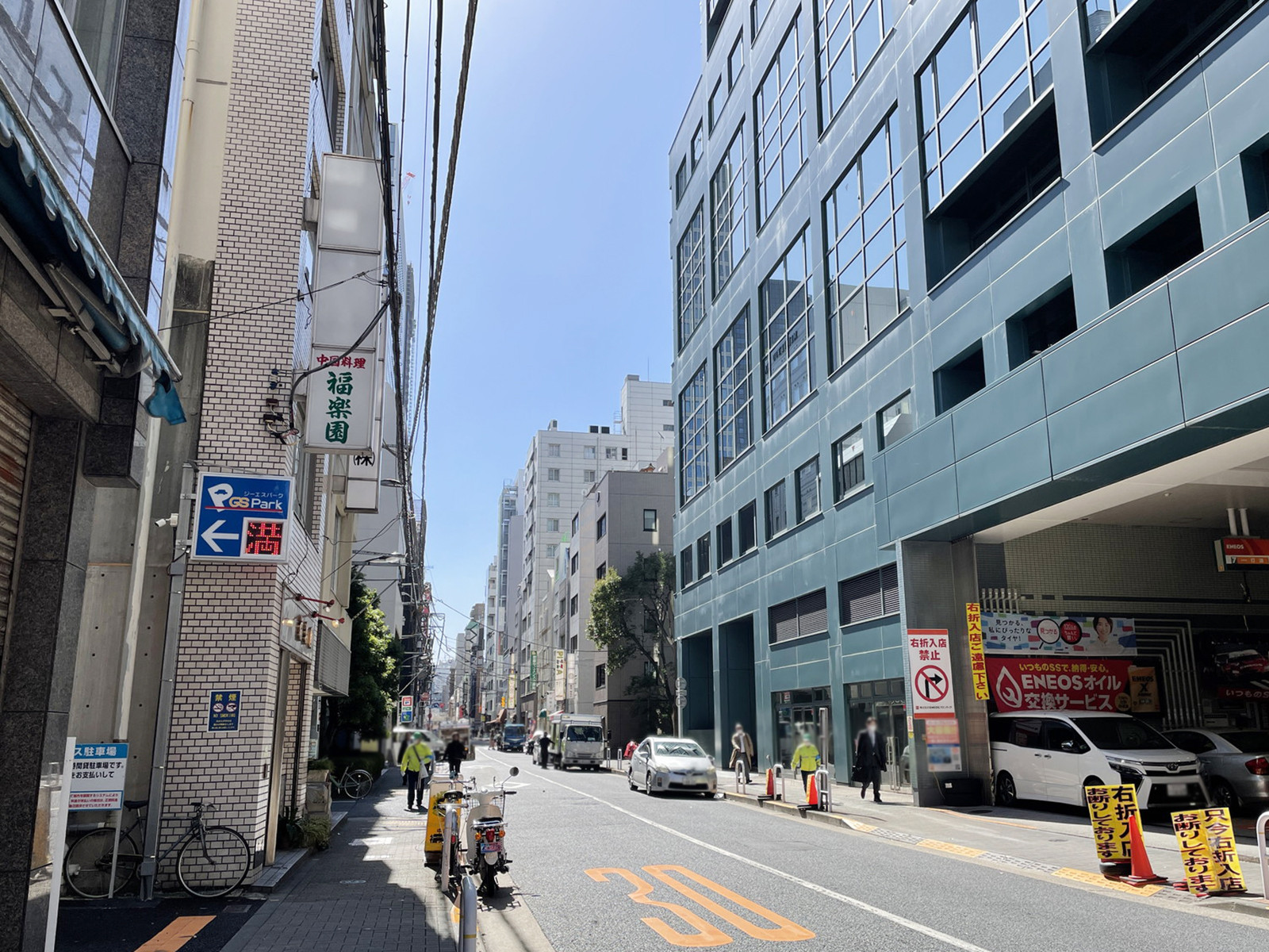 昭和アステック3号館前面の通り