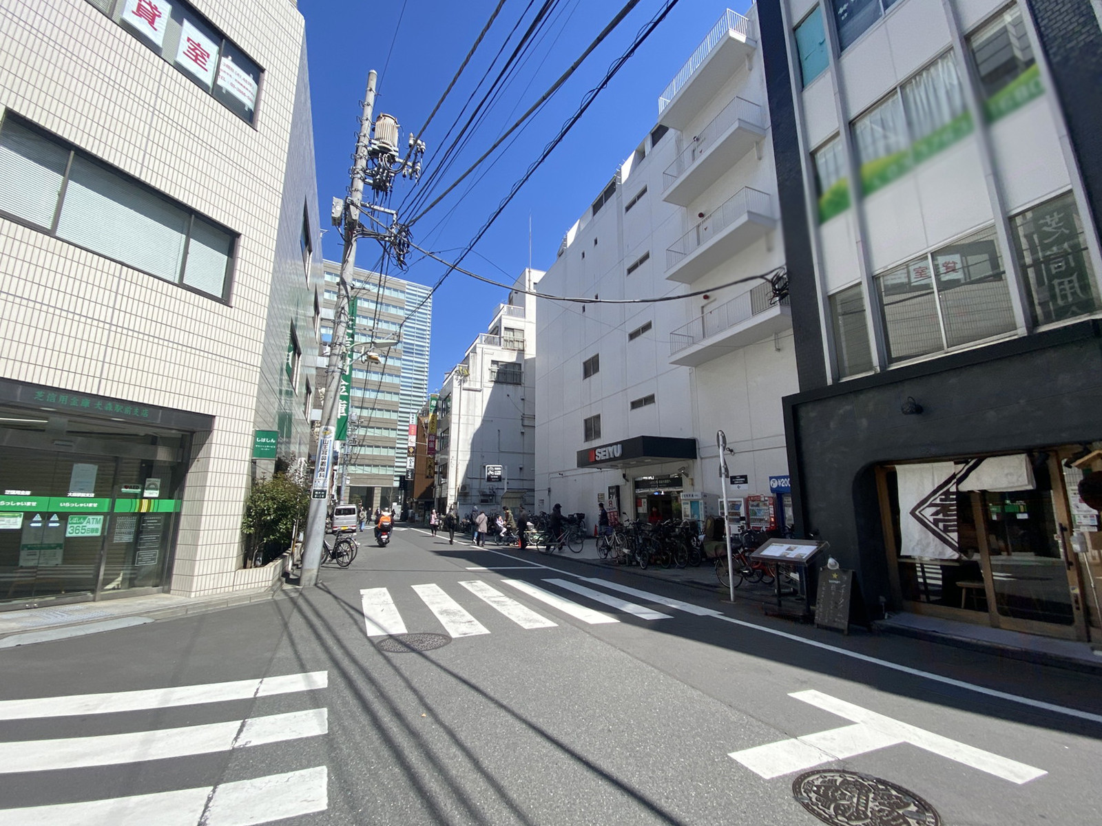 興産大森ビル前面の通り