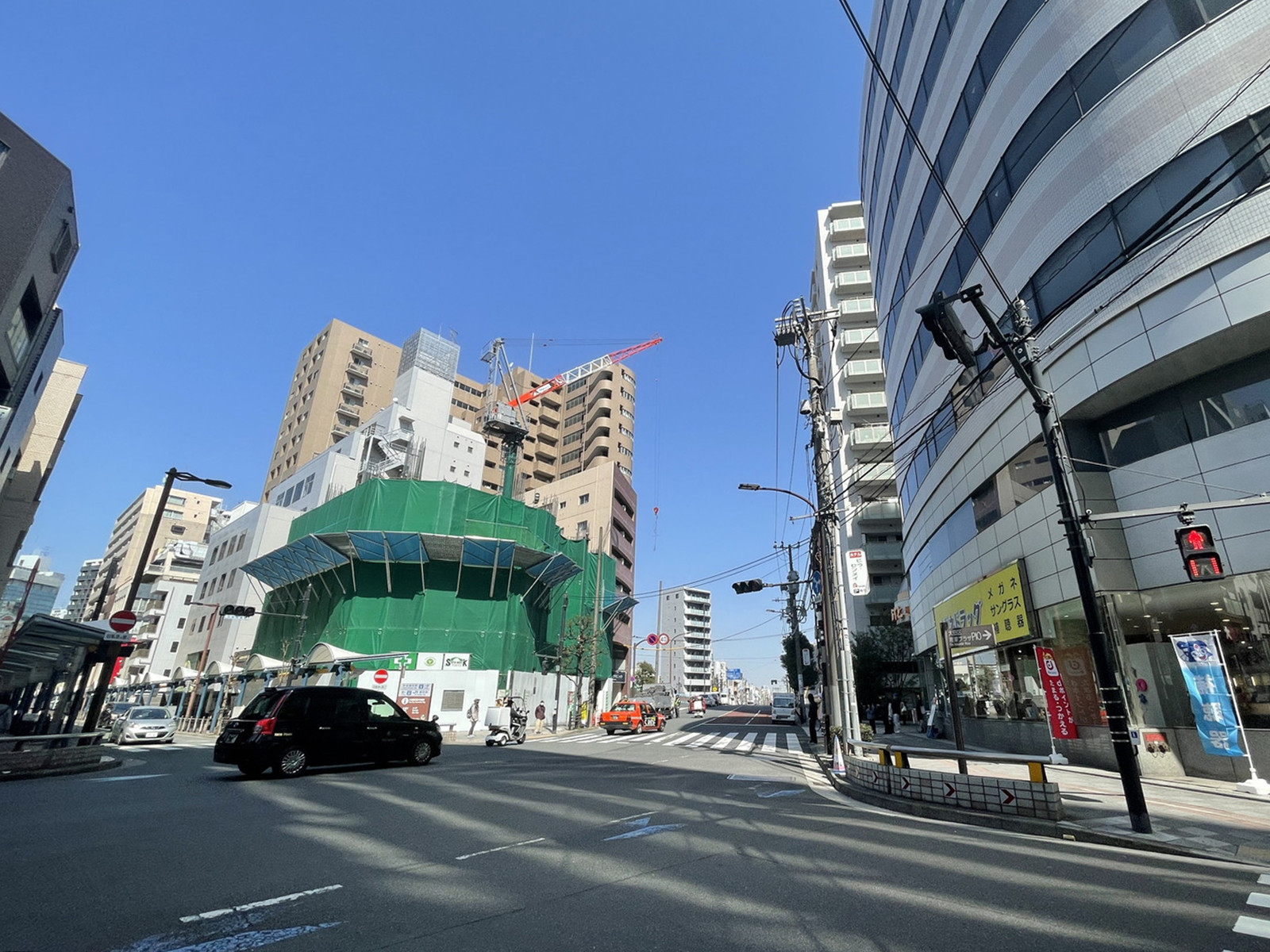 蒲田四丁目ビル前面の通り