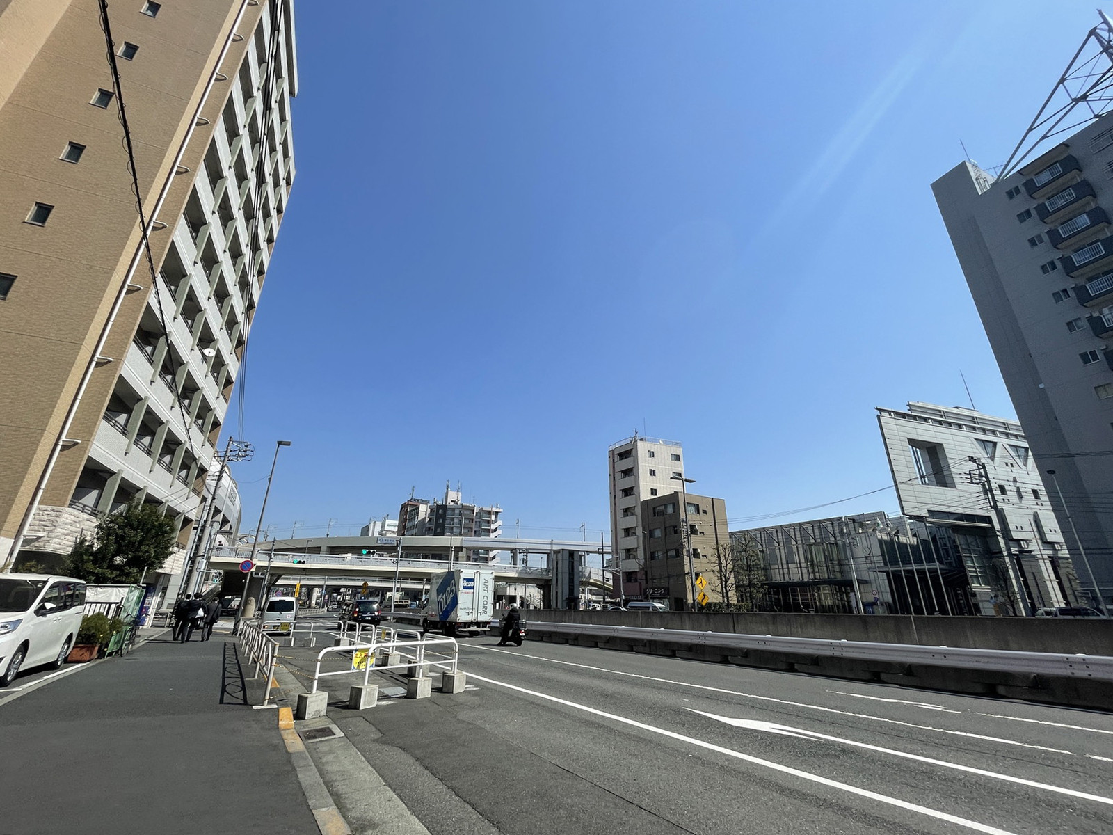第2石井ビル前面の通り
