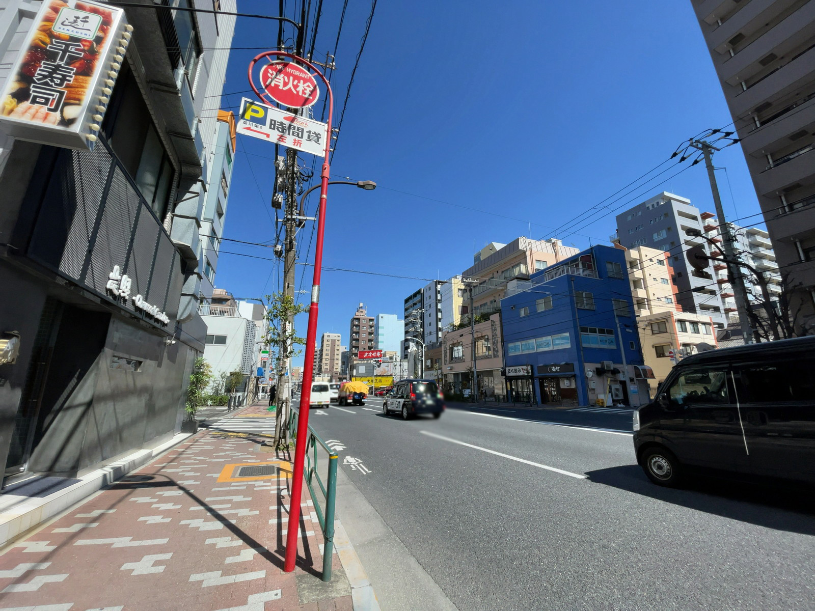 菊川栄光ビル前面の通り