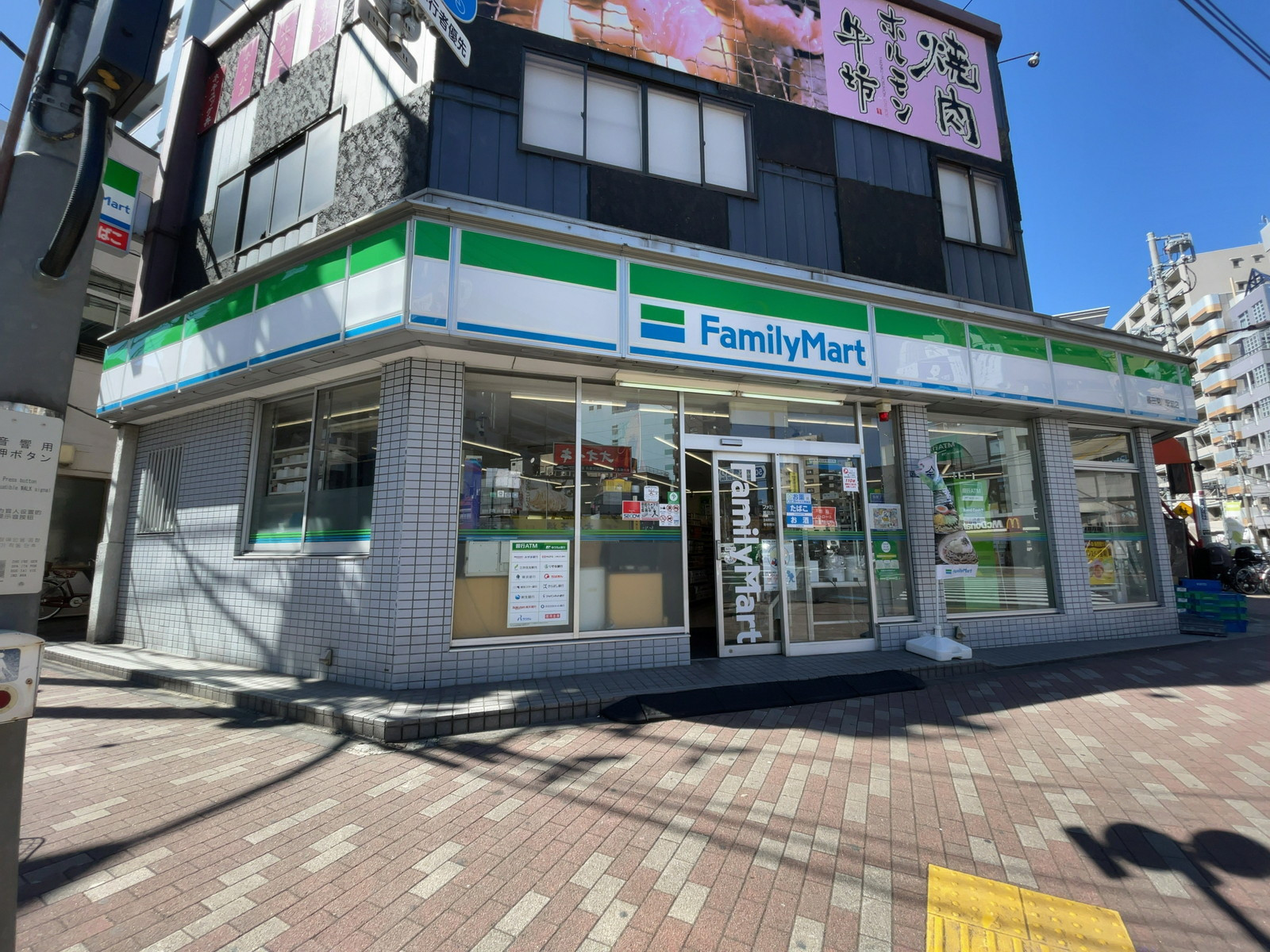 徒歩1分のファミリーマート 墨田菊川駅前店