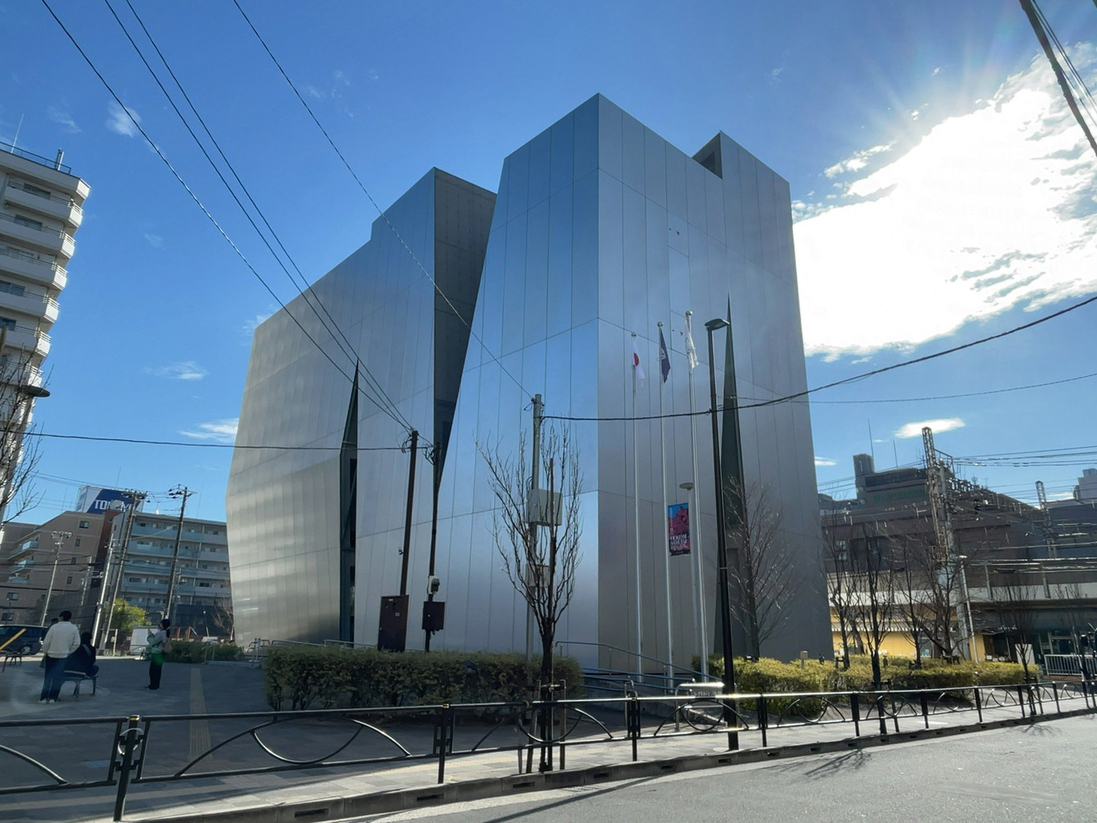 至近のすみだ北斎美術館