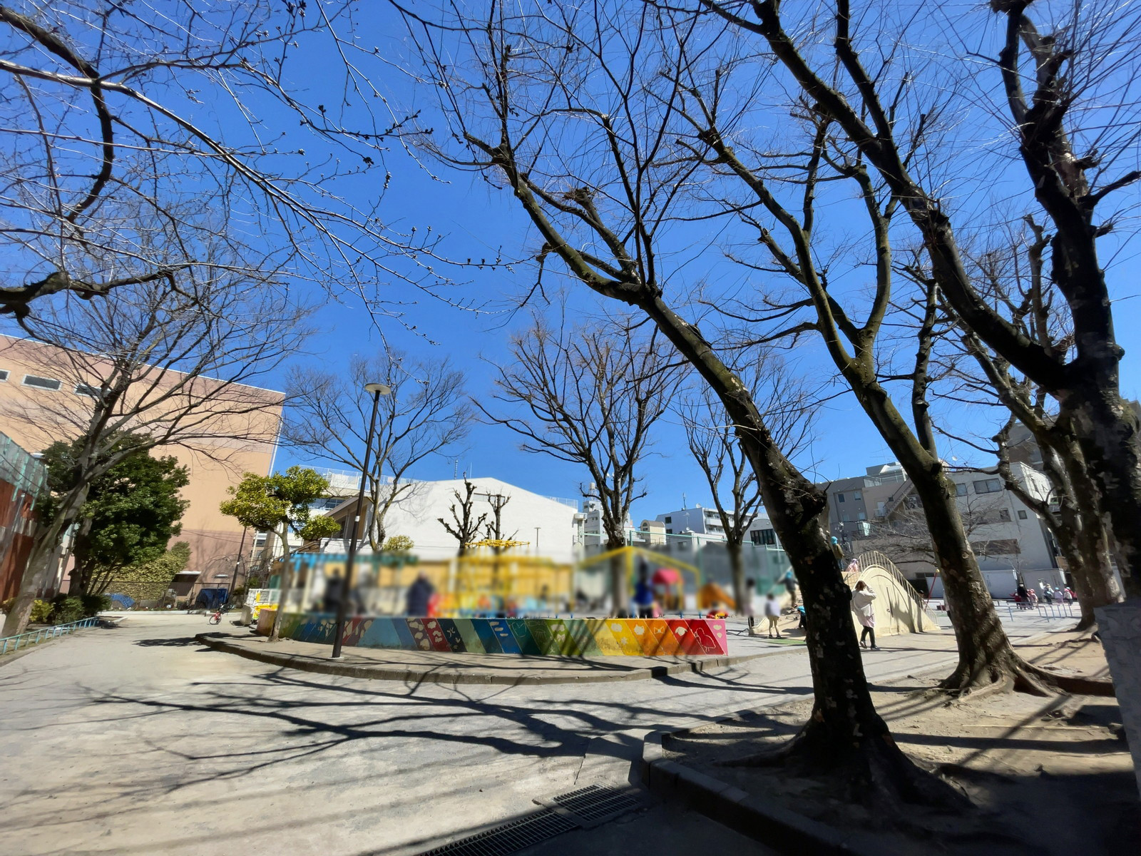 近くの中和公園