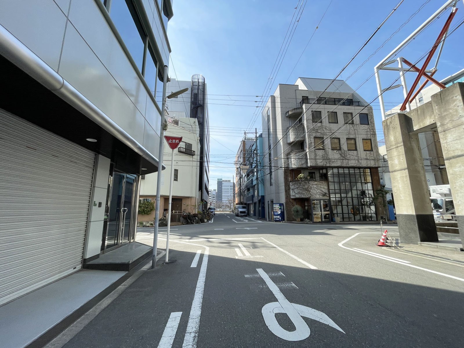 イケガミノースハウス前面の通り