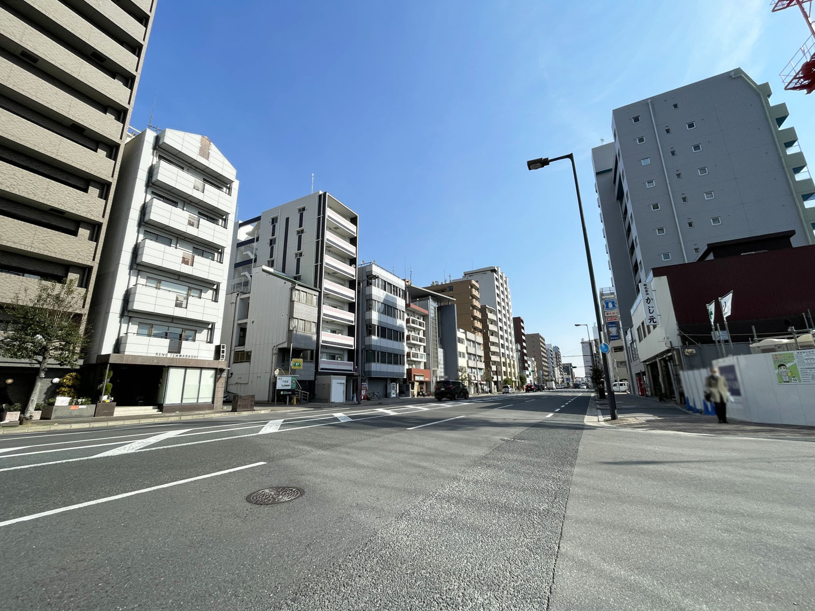 大手前センチュリービル前面の通り