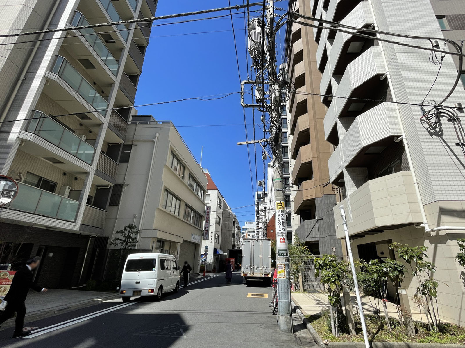 ENetial神保町前面の通り