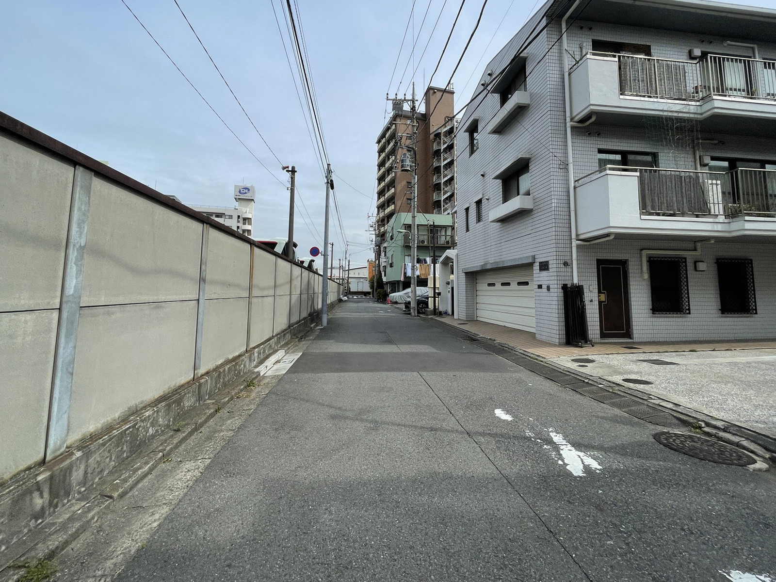 第2星陽ビル前面の通り